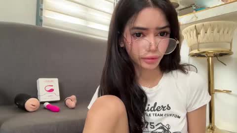 JIAN online show from 05-11-26, 03:34