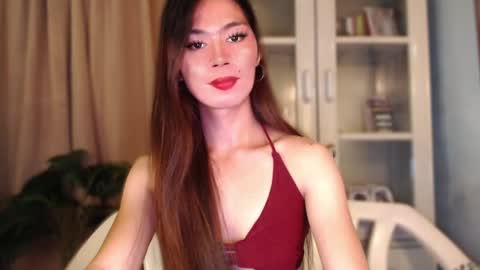 Snapshot of trans_nikka_ chatting on 04-10-26, 03:06 Emerald online show from 04-10-26, 03:06