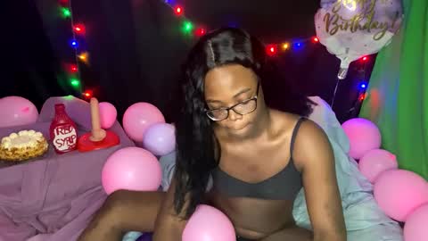 Snapshot of transgirl_omi chatting on 09-30-25, 03:55 TransDomme Omi online show from 09-30-25, 03:55