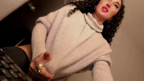 ALMIGHTY GODDESS VALENTINA online show from 10-04-25, 09:13