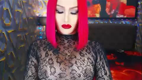 Snapshot of transplayfullolivia chatting on 12-26-24, 12:03 KYLIE BELLA  TS online show from 12-26-24, 12:03