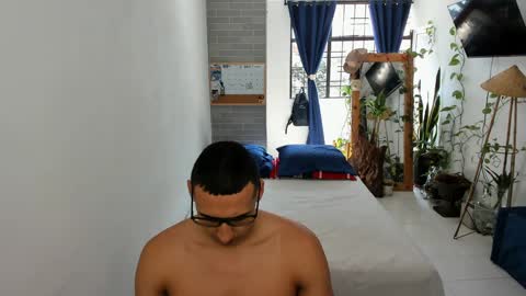 travis bakerr online show from 12-19-24, 02:57