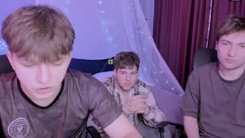 Travis online show from 03-12-26, 09:59