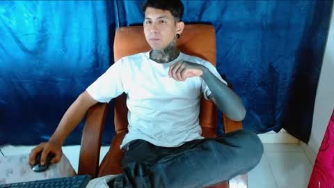 TRAV - INDEPENDENT MODEL online show from 01-07-25, 01:59