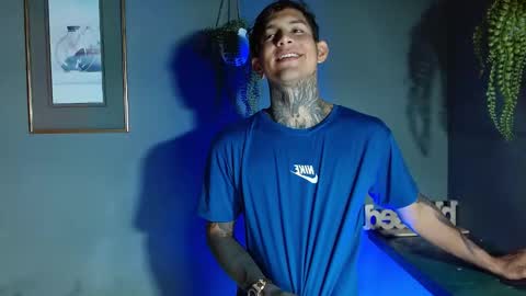 TRAV - INDEPENDENT MODEL online show from 10-17-25, 01:53