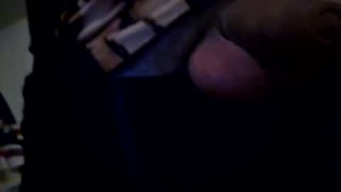 Snapshot of traxxxman1 chatting on 10-05-25, 10:24 traxxxman1 online show from 10-05-25, 10:24