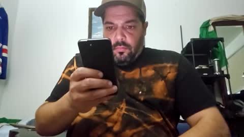 Snapshot of traxxxman1 chatting on 10-07-25, 10:18 traxxxman1 online show from 10-07-25, 10:18