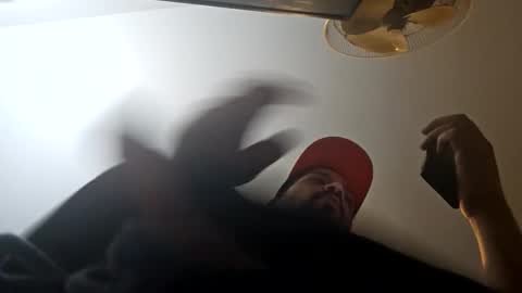 Snapshot of traxxxman1 chatting on 10-17-25, 11:51 traxxxman1 online show from 10-17-25, 11:51