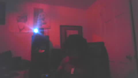Snapshot of tray713152 chatting on 05-06-26, 01:14 10Thickness online show from 05-06-26, 01:14