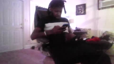 Snapshot of tray713152 chatting on 06-14-26, 02:24 10Thickness online show from 06-14-26, 02:24