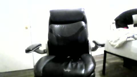 Snapshot of tray713152 chatting on 06-19-26, 09:07 10Thickness online show from 06-19-26, 09:07