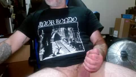 Snapshot of treasured_trash chatting on 05-30-26, 05:43 Dilly Dally online show from 05-30-26, 05:43