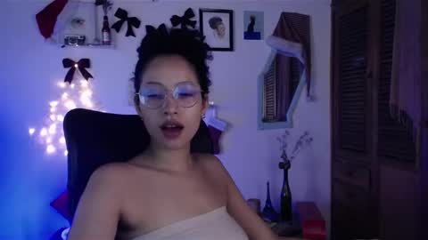 Emily online show from 12-26-24, 09:37