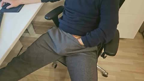 tree1989 online show from 01-04-25, 10:13