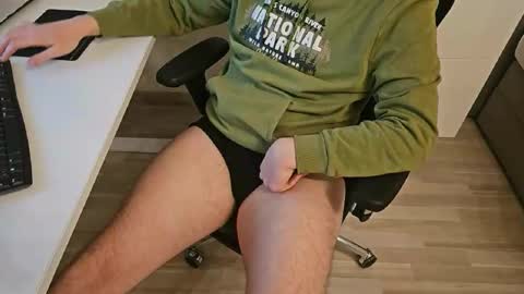 tree1989 online show from 02-16-25, 11:05