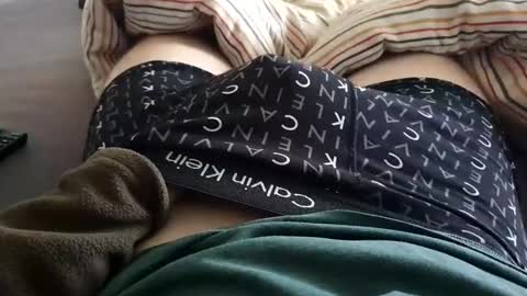 tree1989 online show from 10-25-25, 10:23