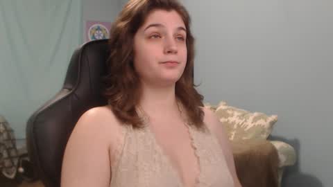 Snapshot of treejeanne chatting on 12-12-24, 12:55 TreeJeanne online show from 12-12-24, 12:55