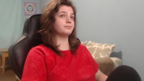 Snapshot of treejeanne chatting on 12-26-24, 06:43 TreeJeanne online show from 12-26-24, 06:43
