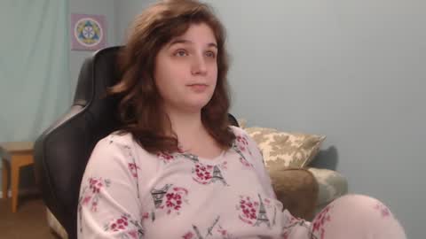 Snapshot of treejeanne chatting on 12-31-24, 02:51 TreeJeanne online show from 12-31-24, 02:51