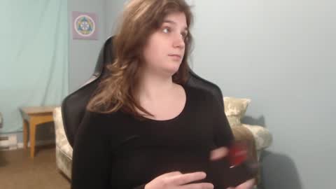 Snapshot of treejeanne chatting on 01-27-25, 04:43 TreeJeanne online show from 01-27-25, 04:43