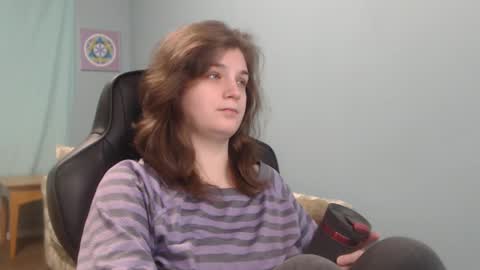 Snapshot of treejeanne chatting on 02-16-25, 01:27 TreeJeanne online show from 02-16-25, 01:27