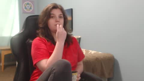 Snapshot of treejeanne chatting on 03-07-25, 11:27 TreeJeanne online show from 03-07-25, 11:27