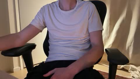 TreeOfLove online show from 11-08-25, 04:51