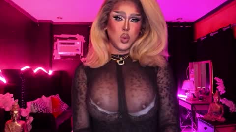 Jade online show from 11-15-25, 04:47