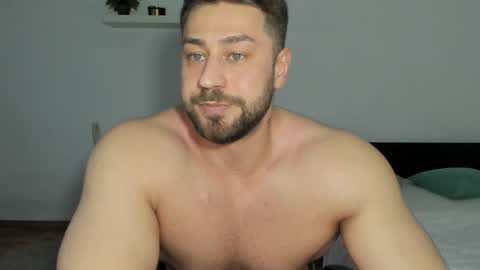 Snapshot of trentwest_ chatting on 12-02-24, 01:35 Trent online show from 12-02-24, 01:35