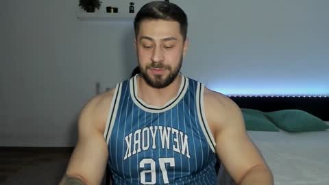 Snapshot of trentwest_ chatting on 12-05-24, 05:17 Trent online show from 12-05-24, 05:17