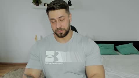 Snapshot of trentwest_ chatting on 12-11-24, 10:14 Trent online show from 12-11-24, 10:14