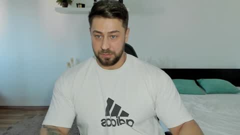 Snapshot of trentwest_ chatting on 12-15-24, 11:23 Trent online show from 12-15-24, 11:23