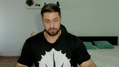 Snapshot of trentwest_ chatting on 12-16-24, 12:49 Trent online show from 12-16-24, 12:49