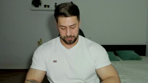 Snapshot of trentwest_ chatting on 12-17-24, 06:53 Trent online show from 12-17-24, 06:53