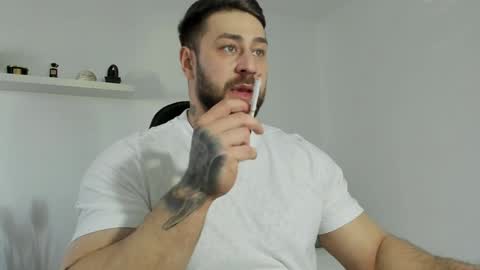 Snapshot of trentwest_ chatting on 01-12-25, 11:28 Trent online show from 01-12-25, 11:28