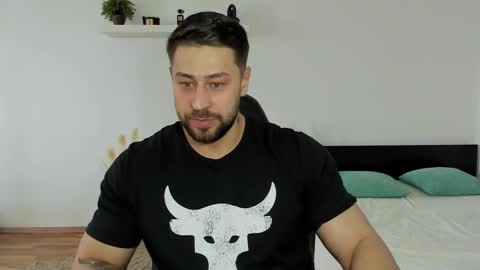 Snapshot of trentwest_ chatting on 03-02-25, 08:38 Trent online show from 03-02-25, 08:38