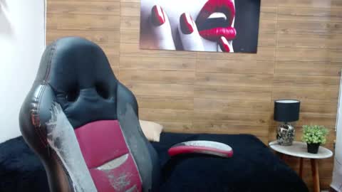 Snapshot of trevor_mob chatting on 05-01-26, 07:18 trevor_mob online show from 05-01-26, 07:18