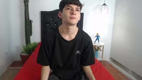 Snapshot of trevor_mob chatting on 05-06-26, 03:24 trevor_mob online show from 05-06-26, 03:24