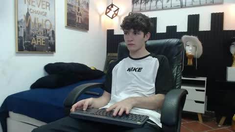 Snapshot of trevor_mob chatting on 05-30-26, 06:38 trevor_mob online show from 05-30-26, 06:38
