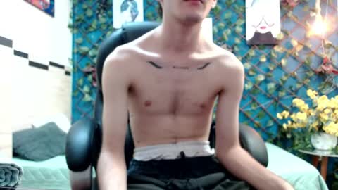 Snapshot of trevor_mob chatting on 05-31-26, 12:12 trevor_mob online show from 05-31-26, 12:12