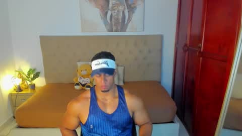 Snapshot of trevor_vinc chatting on 09-10-25, 12:27 trevor online show from 09-10-25, 12:27