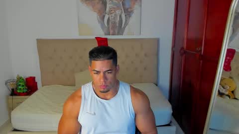 Snapshot of trevor_vinc chatting on 12-15-25, 12:53 trevor online show from 12-15-25, 12:53