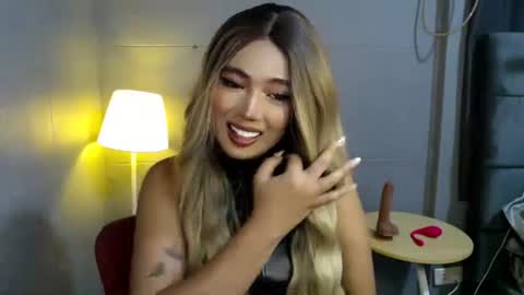 trexie_fucks15 online show from 11-11-25, 03:34