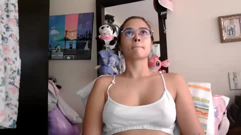 triana_bell online show from 03-17-26, 04:32
