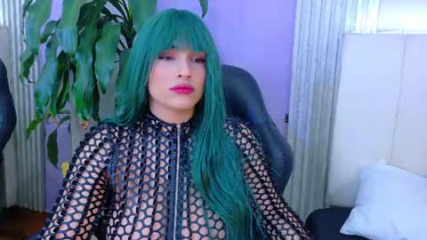 triana_crimson online show from 06-11-26, 12:54