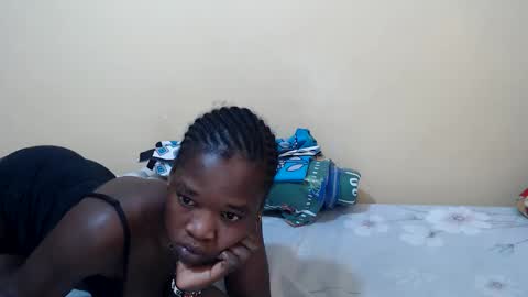Snapshot of triceeyy chatting on 06-10-26, 10:03 Tracy online show from 06-10-26, 10:03