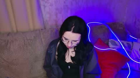 TriciaDaisy online show from 04-25-26, 03:09