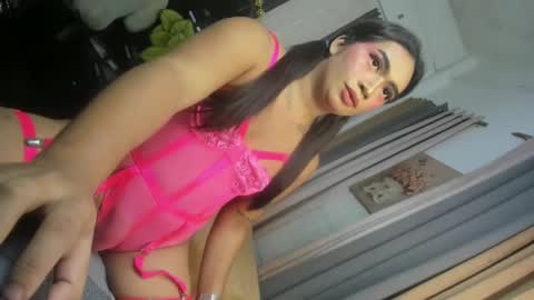 Snapshot of tricxieissubmissive chatting on 02-24-25, 12:20 Tricxie online show from 02-24-25, 12:20