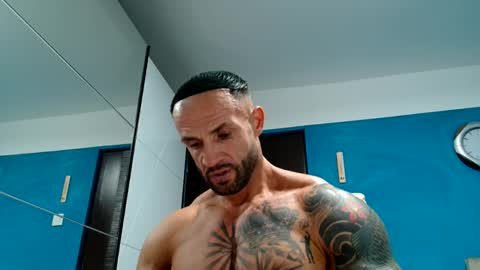 Snapshot of tridentmuscles chatting on 09-18-25, 03:36 tridentmuscles online show from 09-18-25, 03:36