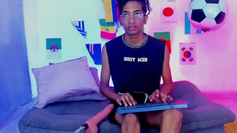 Johan online show from 07-19-26, 12:42